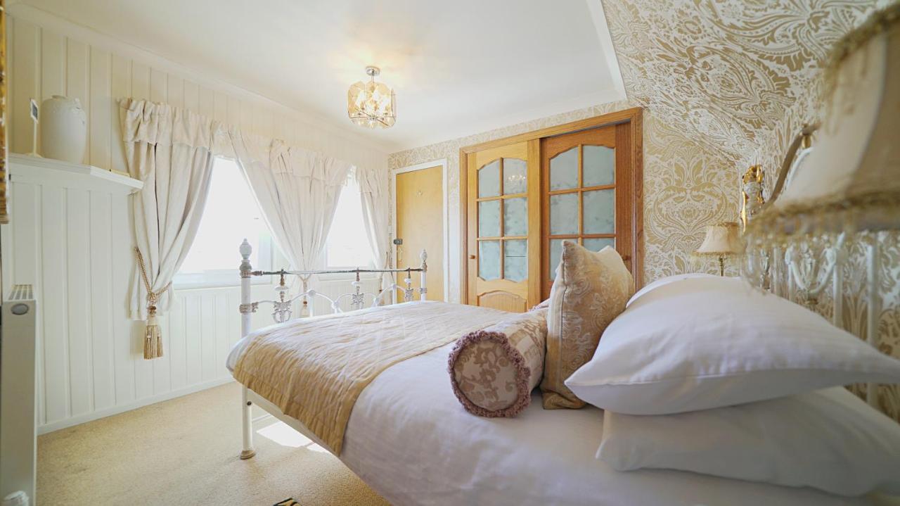 The Old Tramhouse Self Catering Apartments Стерлинг Экстерьер фото