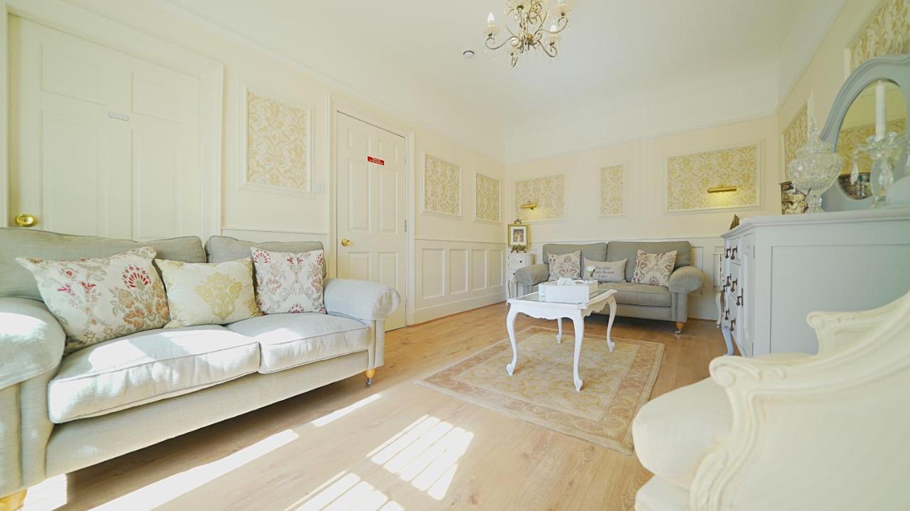 The Old Tramhouse Self Catering Apartments Стерлинг Экстерьер фото