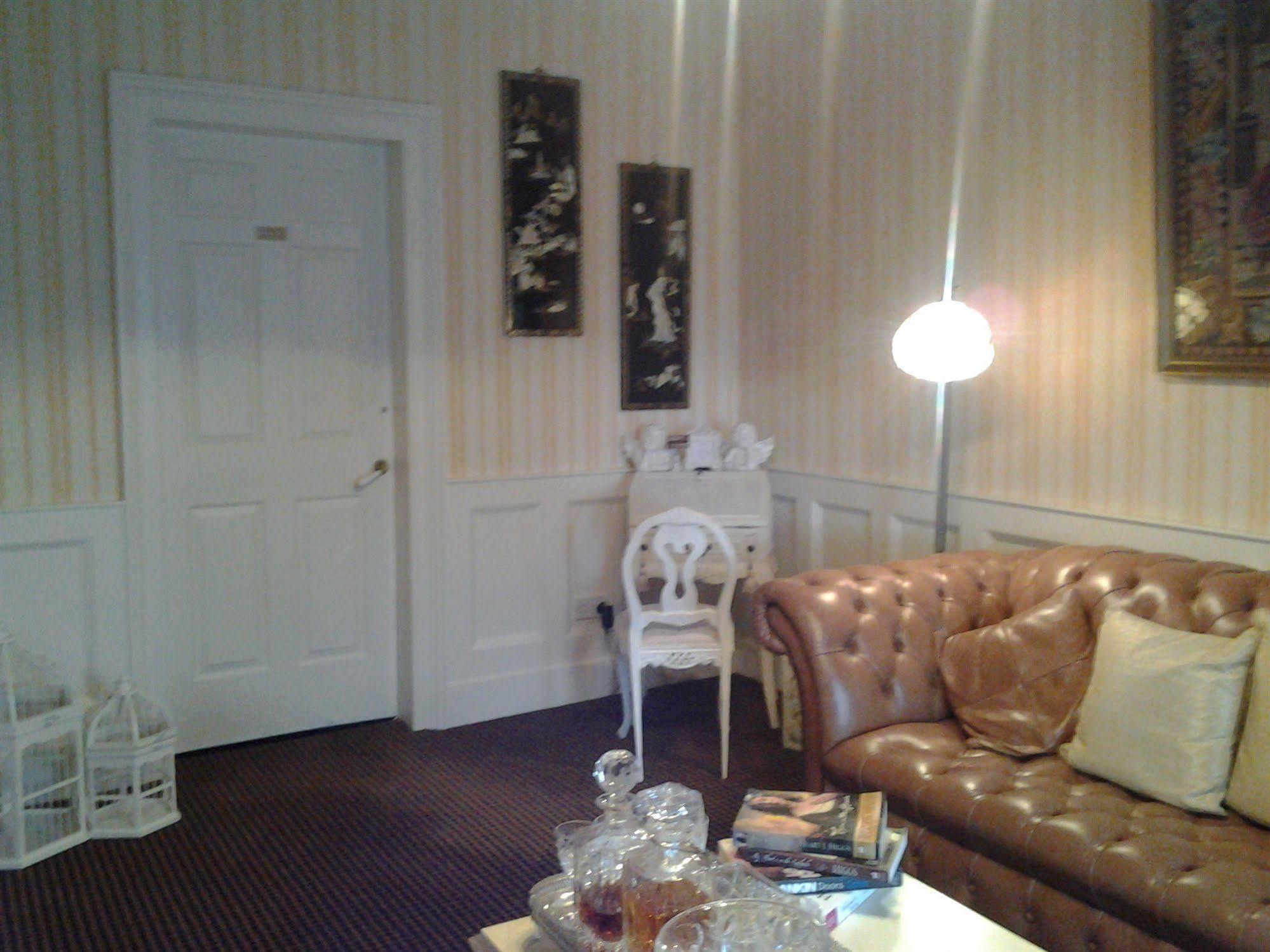 The Old Tramhouse Self Catering Apartments Стерлинг Экстерьер фото