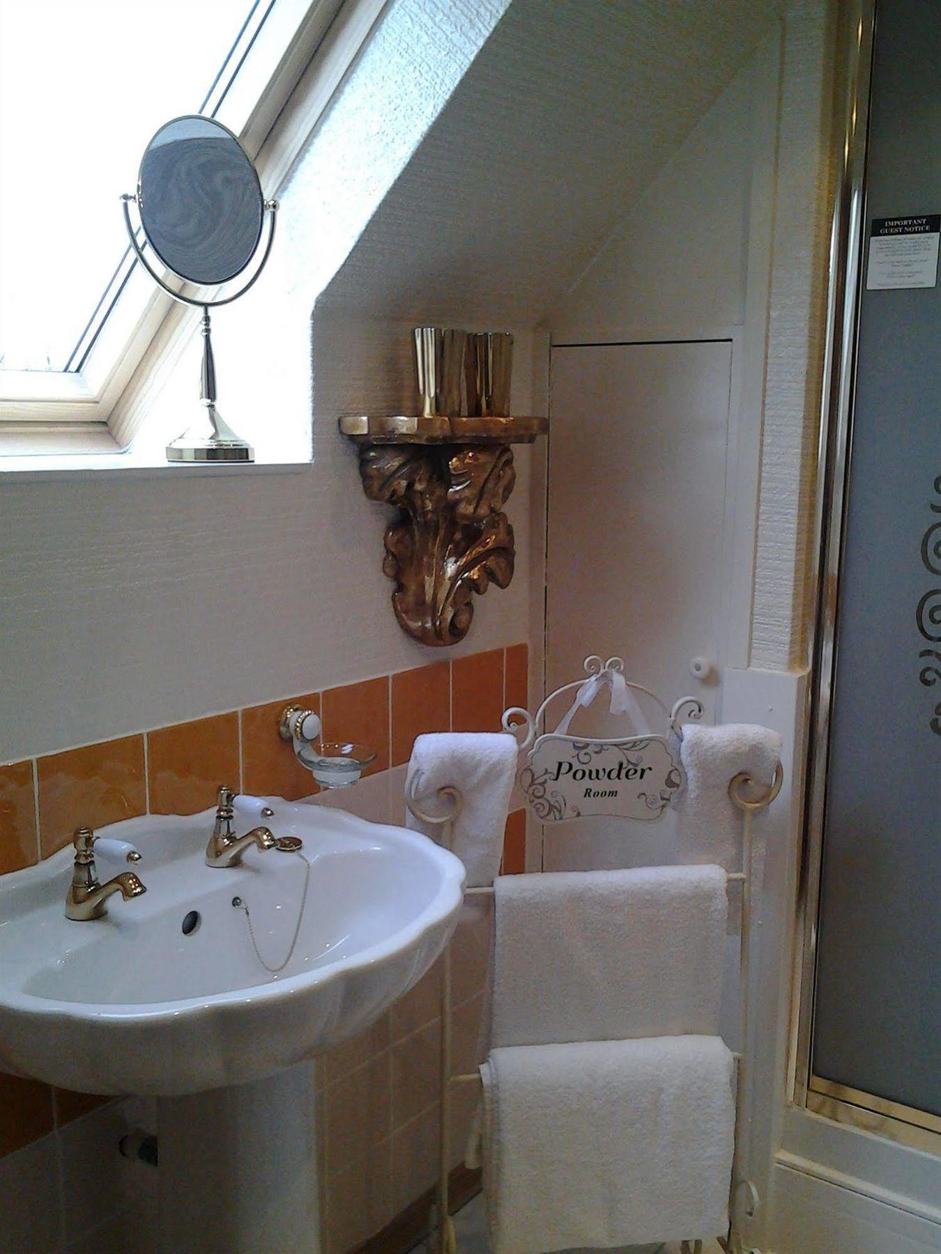The Old Tramhouse Self Catering Apartments Стерлинг Экстерьер фото
